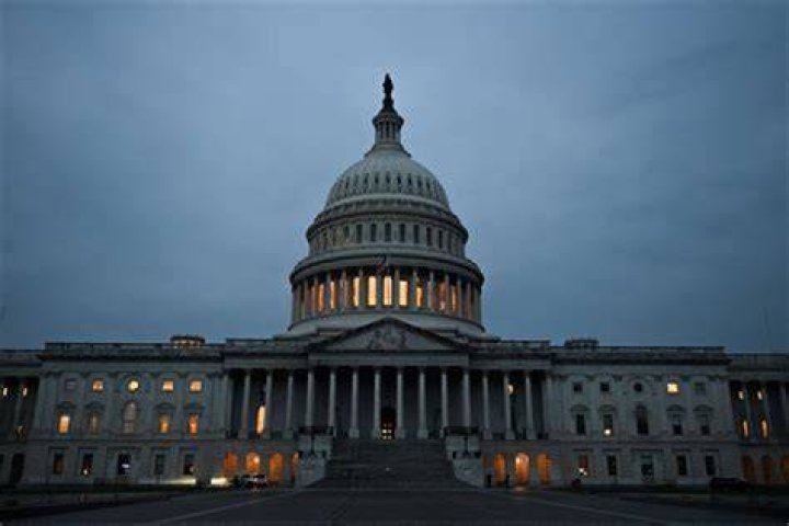 How did the government respond to the 2001 recession?